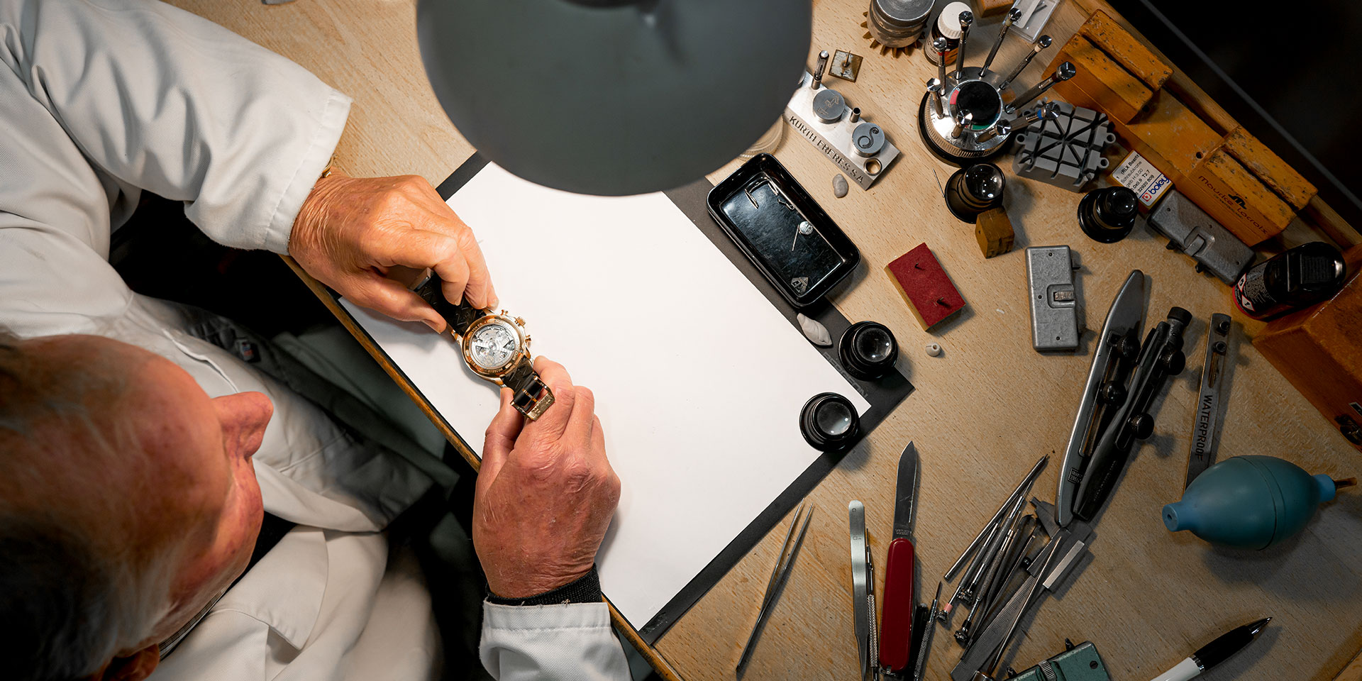 Uhrenservice, Schmuckanfertigung und Änderungen in Trier - Persönlichkeit, Fachkompetenz, handwerkliches Geschick und ein Gespür für Materialien